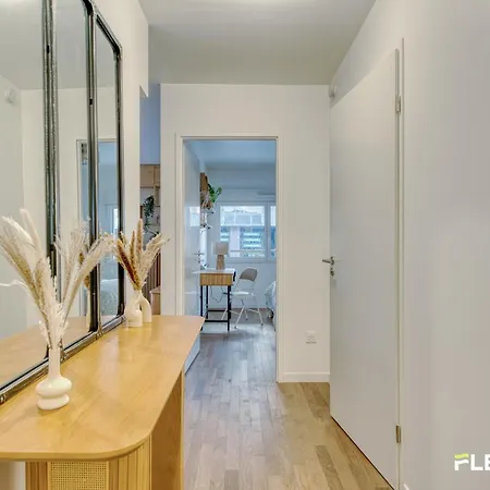 Spacious And Bright T2 Near The Seine & Metro 14 Apartmán