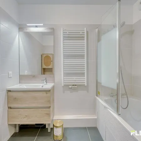 Spacious And Bright T2 Near The Seine & Metro 14 Apartmán