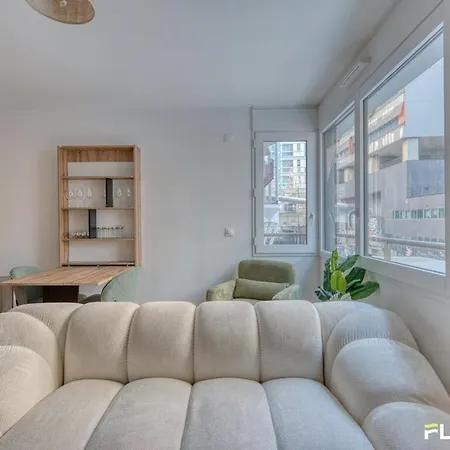 Apartment Immeuble Baif
